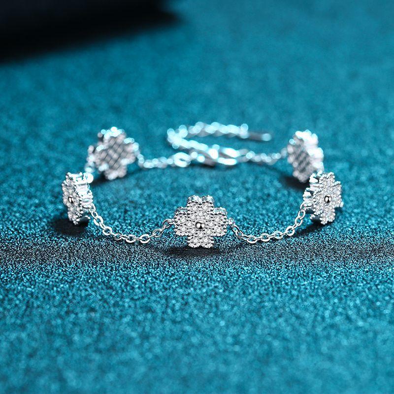 Bracelet with Five-Leaf Clover Design in 925 Sterling Silver Featuring Micro-Set Moissanite
