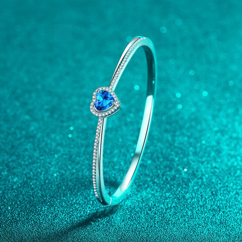 Sweet Heart Bracelet with 1.45ct Blue Moissanite and 925 Sterling Silver Plated PT950 Design