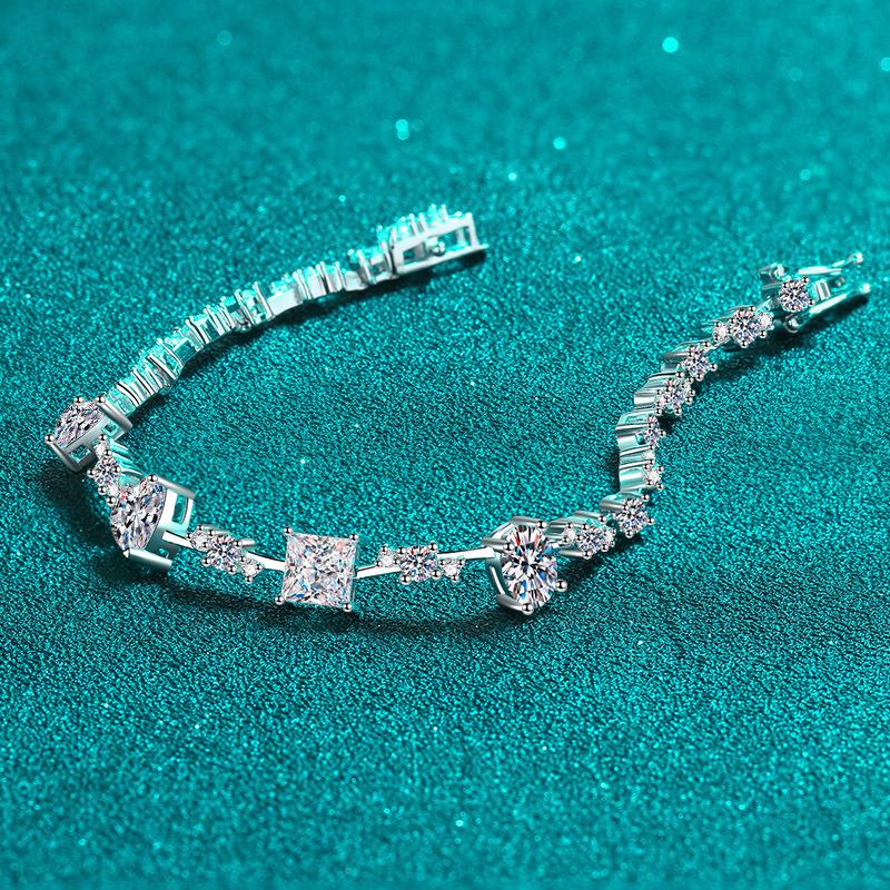 Women's Moissanite Geometric Bracelet in 925 Sterling Silver with Platinum Plating