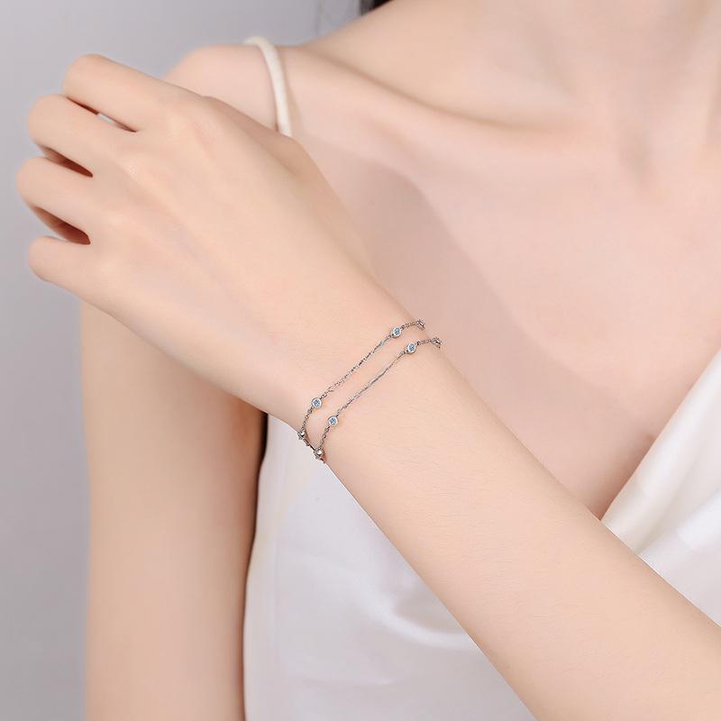 Bracelet with Oval Double Chain Design Featuring White and Blue Moissanite Stones in Platinum-Plated 925 Silver