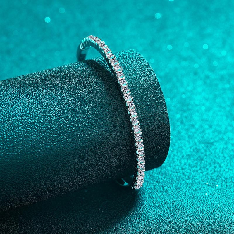 Bracelet with 1.68 Carat Moissanite Stones in Starry Sky Pattern on Platinum-Plated 925 Sterling Silver