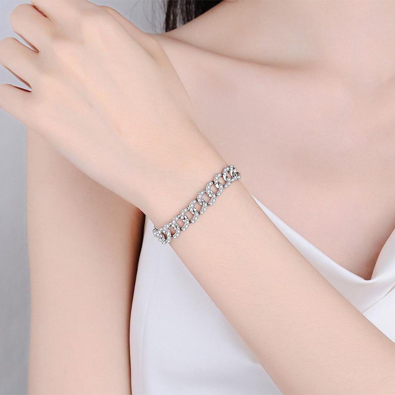 Unisex Moissanite Bow Bracelet in 925 Sterling Silver with Platinum Plating