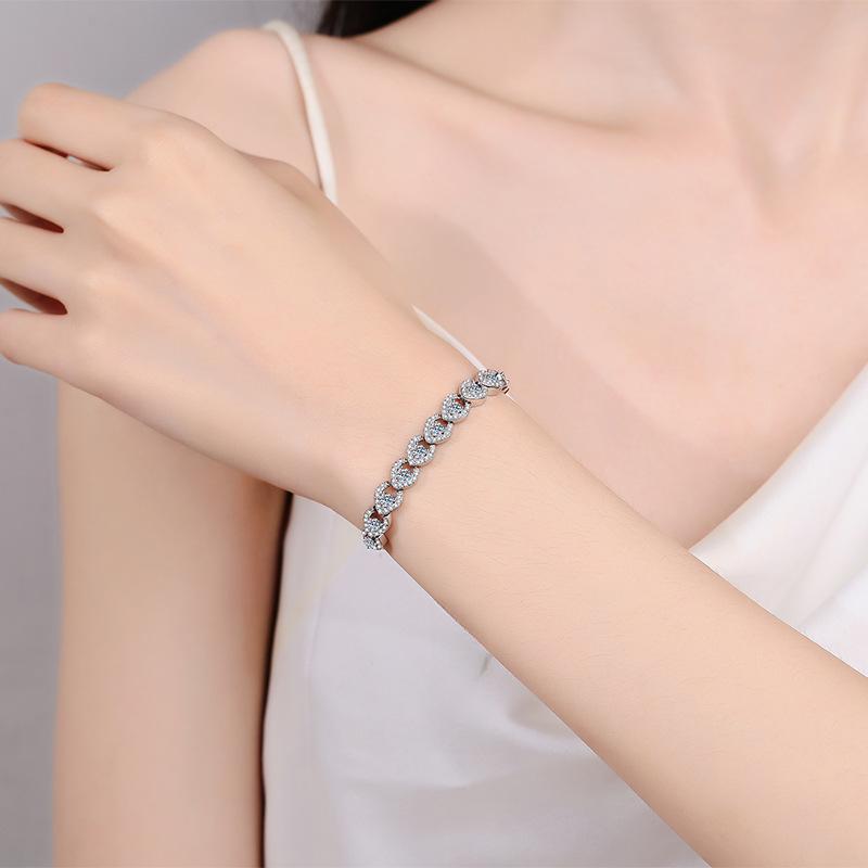 Bracelet with Adjustable 925 Sterling Silver Plated PT950 Gold Stretch Band Featuring 1 Carat Moissanite Accents