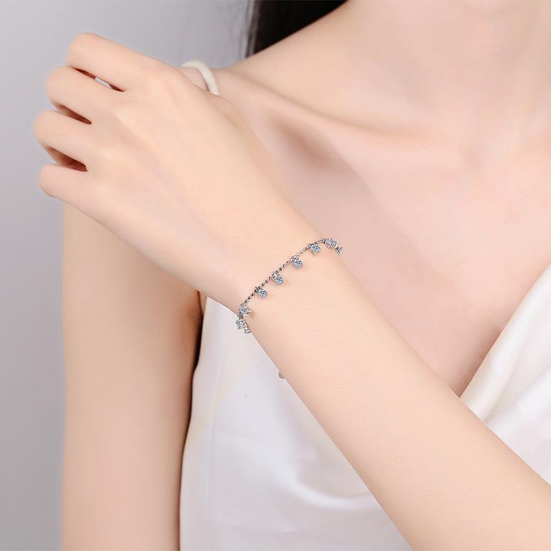 Sterling Silver Moissanite Bracelet with PT950 Gold Plating and Elegant Fringe Design for Daily Wear