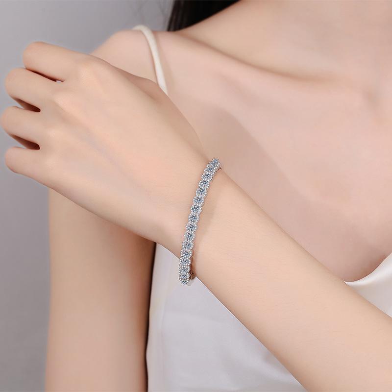 Bracelet with 2.48 Carat Full-Cut Moissanite Stars and Floral Motifs in Platinum-Plated 925 Sterling Silver