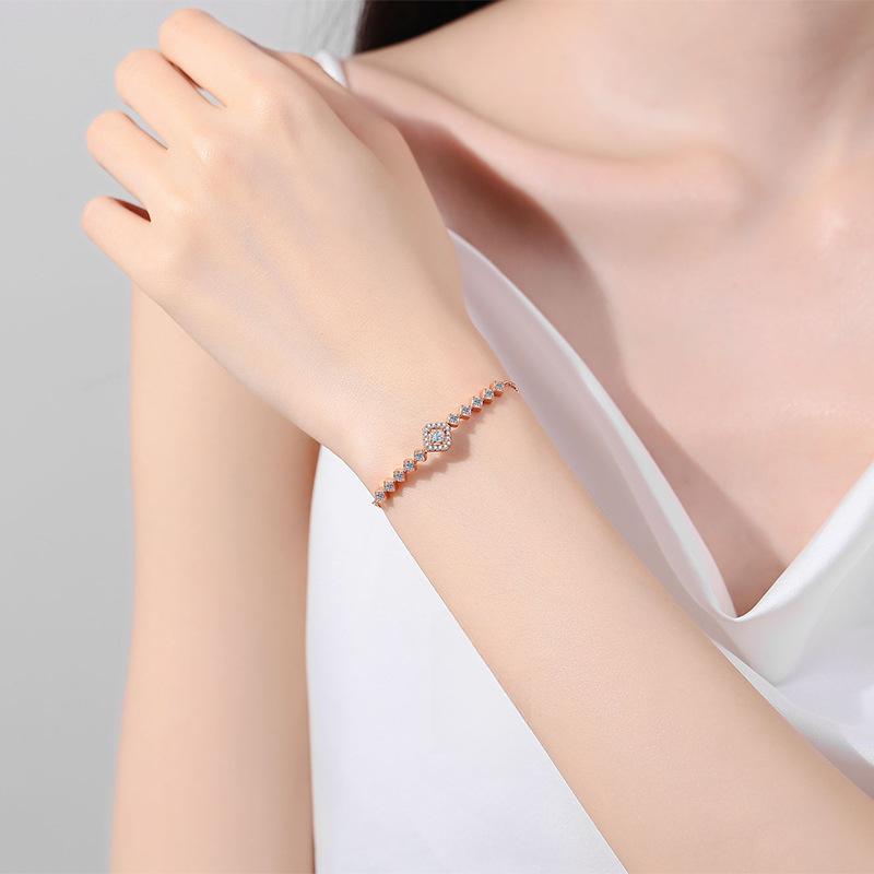 Sterling Silver Cubic Zirconia Bracelet with Square Charm and Adjustable Chain in Fresh Minimalist Style