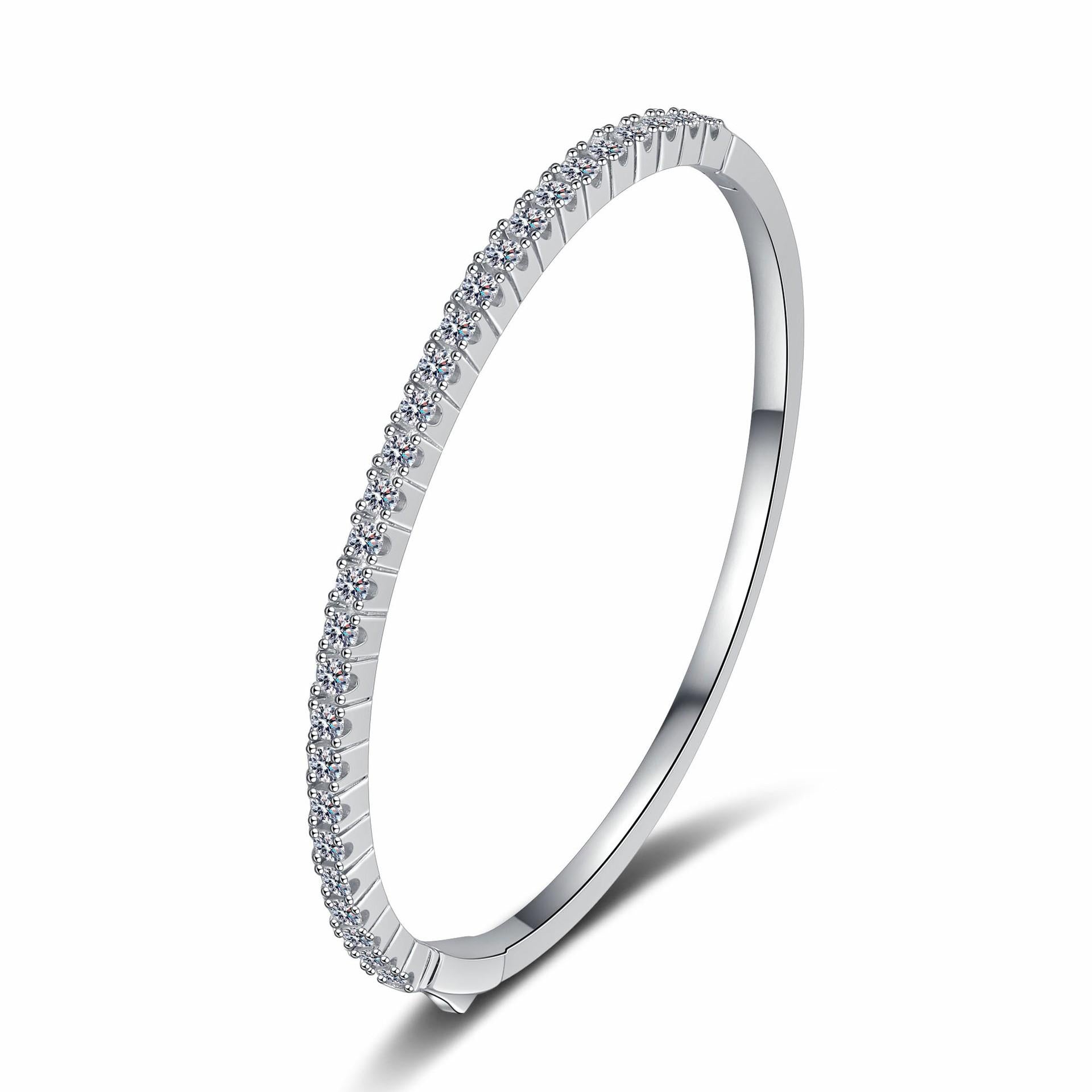 Bracelet with 1.68 Carat Moissanite Stones in Starry Sky Pattern on Platinum-Plated 925 Sterling Silver